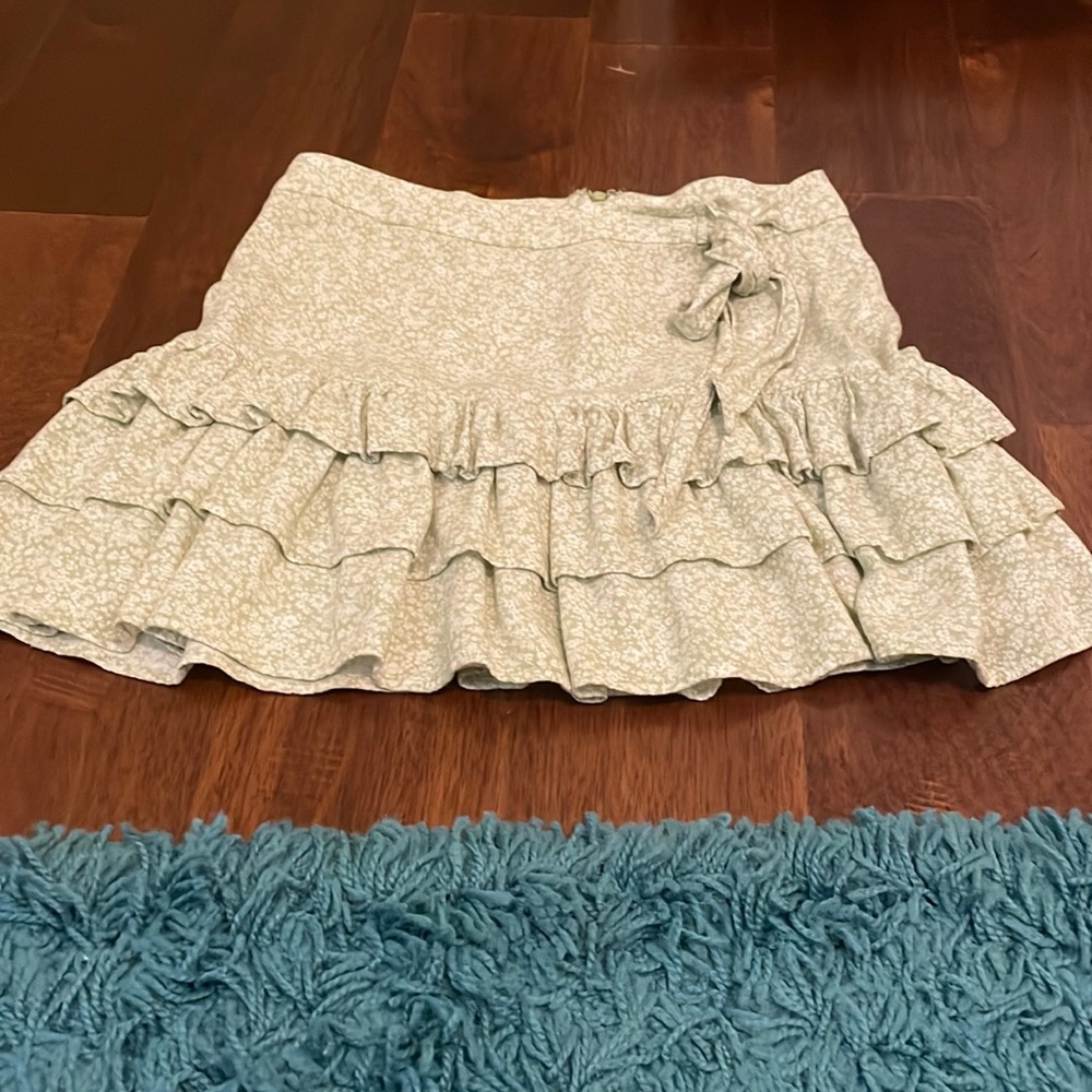 Green forever 21 skirt with white flowers